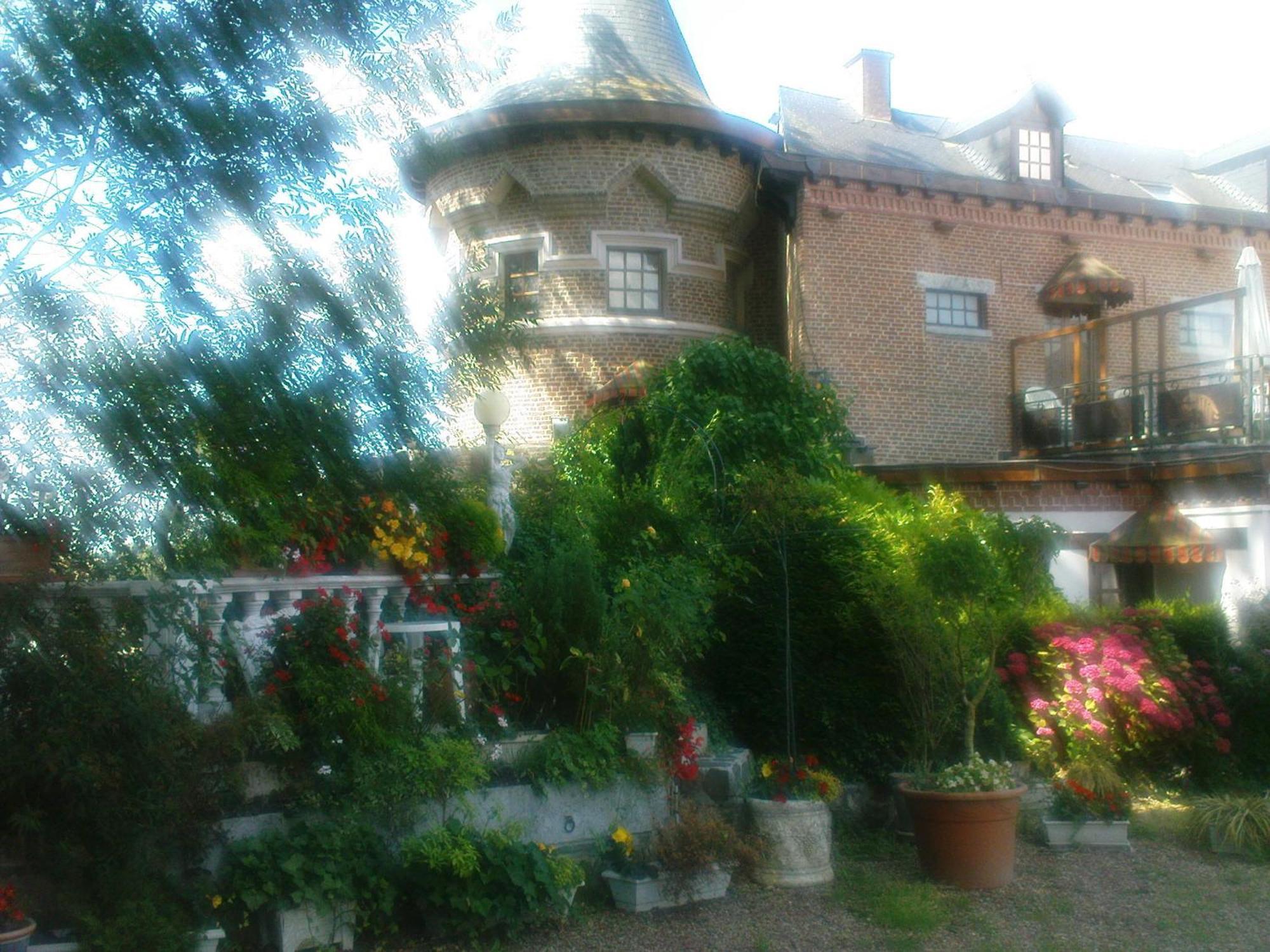 Chateau La Tour Du Roy Vervins Exterior photo